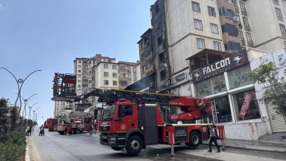 Gaziantep’te 5 katlı binada çıkan yangın söndürüldü