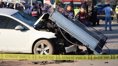 Amasya'da otomobil patpatla çarpıştı: Anne ile oğlu hayatını kaybetti
