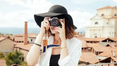 Rüyada Fotoğraf Çektirmek İçin Poz Vermek Ne Anlama Gelir? İşte Detaylı Tabiri