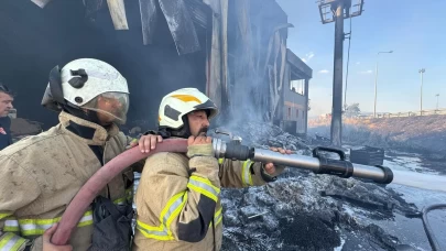 İzmir'de mobilya atölyesinde yangın