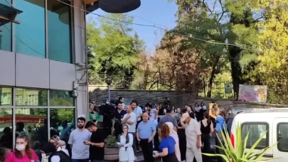 Gaziosmanpaşa'da hastanede yangın paniği!