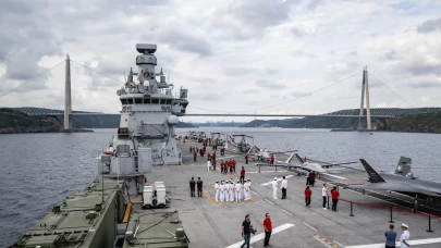 Mavi Vatan'ın koruyucuları İstanbul Boğazı'nda