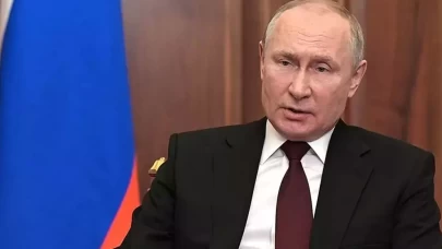 Putin: Trump ile görüşme zamanında ve çok faydalı oldu