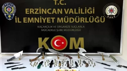 Erzincan'da kaçakçılık operasyonu: Tarihi eser niteliğinde bıçaklar ve fişekler ele geçirildi