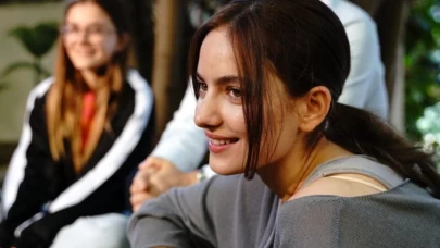 Ava Yaman fırtına gibi geliyor! ‘Taşacak Ha Bu Deniz’de Eleni karakterini oynayacak