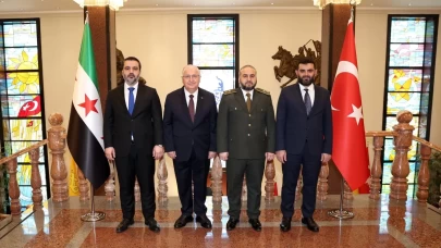 Bakan Güler, Suriye'nin Savunma ve Dışişleri bakanlarıyla görüştü