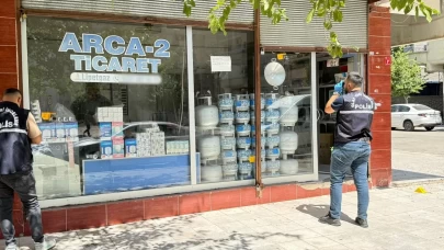 Diyarbakır'da silahlı kavgada facianın eşiğinden dönüldü: Kurşunlar tüp dolu dükkana isabet etti