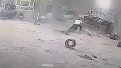 Hava basılırken patlayan lastik can aldı