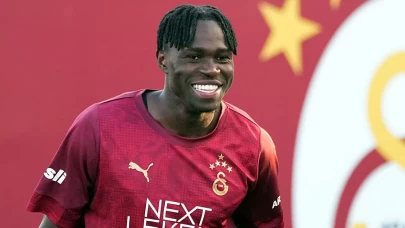 Galatasaray’da Wilfried Singo ilk antrenmanına çıktı