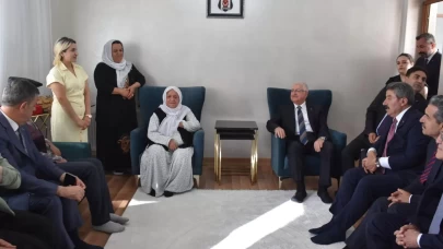 Milli Savunma Bakanı Yaşar Güler, Şırnak'ta şehit ailesini ziyaret etti