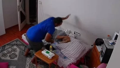 Yatalak annesini döverek komaya sokan doktor tutuklandı