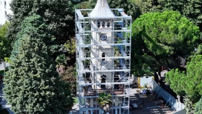 Tarihi Saat Kulesi restore ediliyor