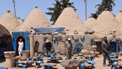 Harran'ın kubbeli evleri mimarisiyle kavurucu sıcakta serinlik yaşatıyor