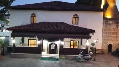 Pes dedirten olay! Bafra’da camiden hasır çalındı