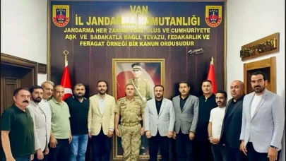 Van İl Jandarma Komutanı Tuğgeneral Mücahit Avkıran’a hayırlı olsun ziyaretleri sürüyor
