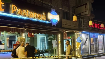 Pastanede çıkan silahlı kavgada 2 kişiyi öldüren şüpheli intihar etti