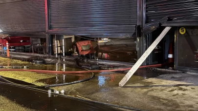 Faciaya ramak kala... Bilinçsizce yakılan ateş, 4 dükkana felaketi yaşattı