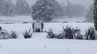 Böyle hava 40 yıldır görülmedi! Kar kalınlığı 40 santimetreye ulaştı
