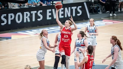 FIBA 20 Yaş Altı Kızlar Avrupa Şampiyonası'nda Ay-Yıldızlı ekip İzlanda'yı yendi