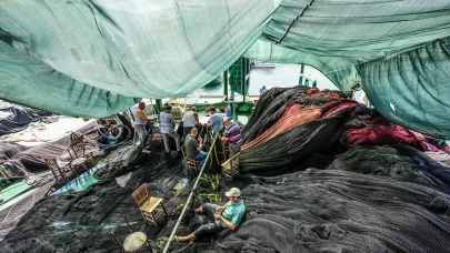 Güney Marmara ve Kuzey Ege'deki balıkçılar "vira bismillah" demeyi bekliyor