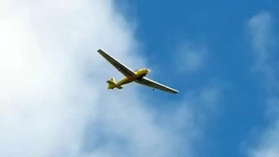 Küçük uçak düştü