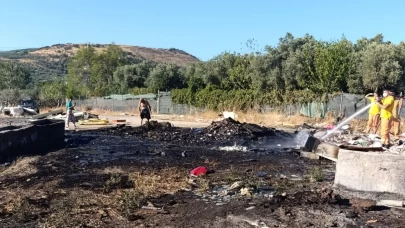 Balıkesir'de hurdalıkta çıkan yangın söndürüldü