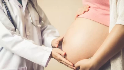 Sezaryen ve Normal Doğum: 2026’da Anne ve Bebek Sağlığı İçin Hangisi Öne Çıkıyor?