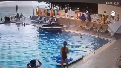 İnsanların hemen yanında 9 yaşındaki çocuk havuzda boğuldu