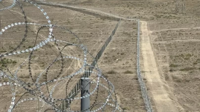 Kırgızistan, Tacikistan sınırına tel örgü çekiliyor