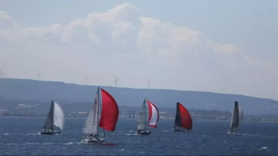 Cumhurbaşkanlığı Uluslararası Yat Yarışları'nın 3. etabı Çanakkale Zafer Kupası yapıldı