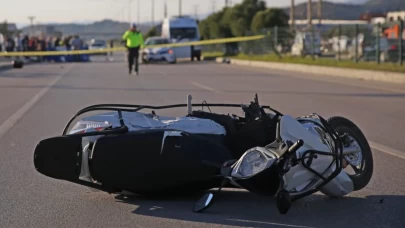 Hatay'da trafik kazasında otobüsün altına savrulan kişi öldü
