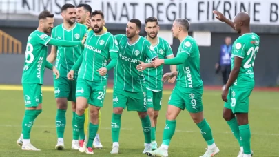 Iğdır FK, üç futbolcuyla yollarını ayırdı