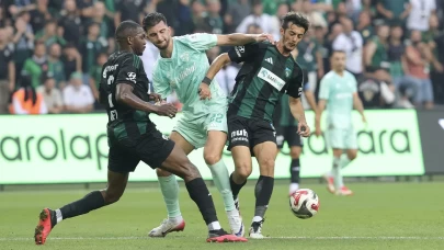 Kocaelispor son nefeste puanı aldı