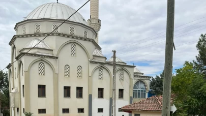 Cami kubbesinden düşen şahıs hayatını kaybetti