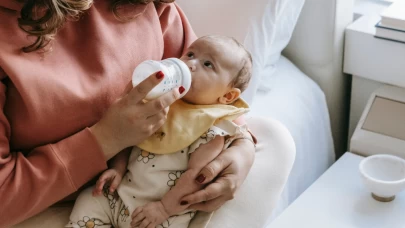 Anne Sütünün İnanılmaz Faydaları! Bebeğin Zekâsını Geliştiriyor, Bağışıklığını Zirveye Taşıyor