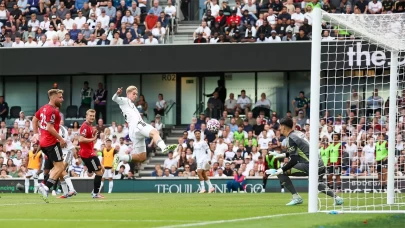 Manchester United beraberliğe razı oldu