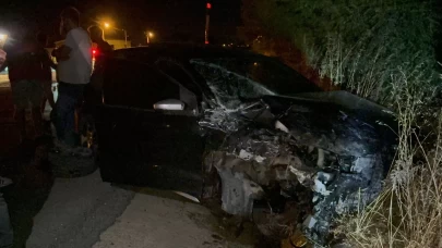 D-100'de iki otomobil kafa kafaya çarpıştı: 1'i ağır 8 yaralı