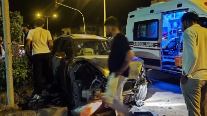 Kavşakta iki araç çarpıştı: 7 yaralı