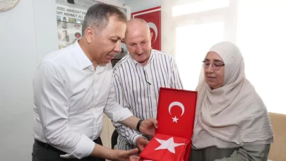 Bakan Yerlikaya, şehit polis Doğan'ın ailesini ziyaret etti