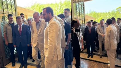Cumhurbaşkanı Erdoğan Marmaris’te! Cuma namazını Okluk Millet Camii'nde kıldı