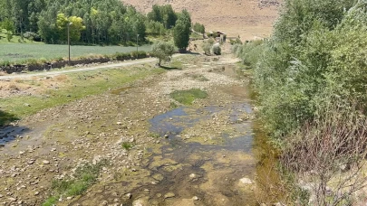 Bendimahi Çayı'nda su seviyesi düştü