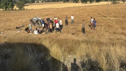 Otomobil tarlaya düştü: 1 ölü, 5 yaralı