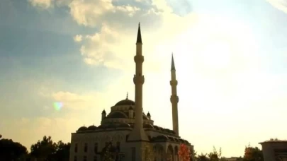 Rüyada Caminin İçinde Olmak Ne Anlama Gelir? İşte Detaylı Yorumlar