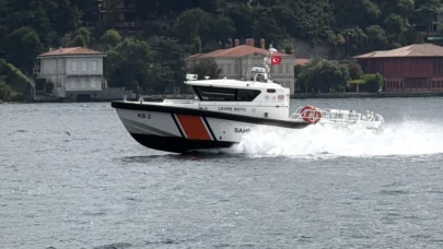 İstanbul Boğazı'ndaki yarışmada kaybolan Rus yüzücü hâlâ bulunamadı