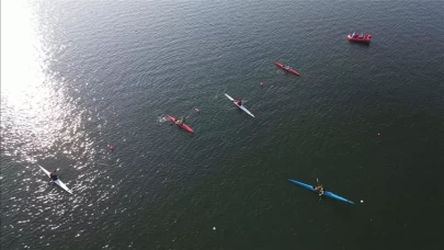 Genç kanocular, Rusya'daki yarışmada 4 madalya kazandı
