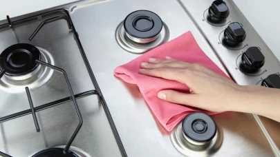 Mutfağınız Parlasın: Doğal Malzemelerle Ocak Temizliği