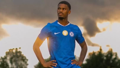 Chelsea, Jorrel Hato'yu kadrosuna kattı