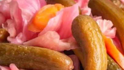 Bozulan turşu kurtarılabilir mi? İşte dikkat etmeniz gereken ipuçları