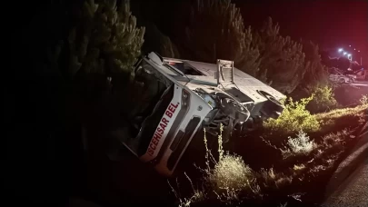 Afyonkarahisar'da midibüs devrildi