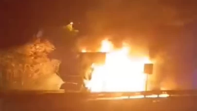 Eskişehir'de tır yanarak küle döndü